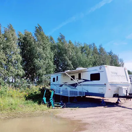 营地 American Caravan In
